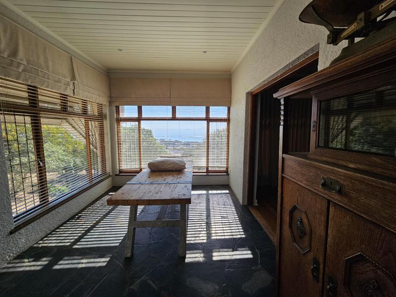 6 Bedroom Property for Sale in Da Gama Bay Western Cape